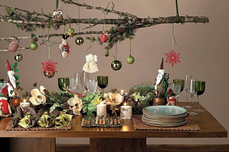 good-christmas-dining-room-table-centerpieces-christmas-buffet-table-decoration-ideas.jpg