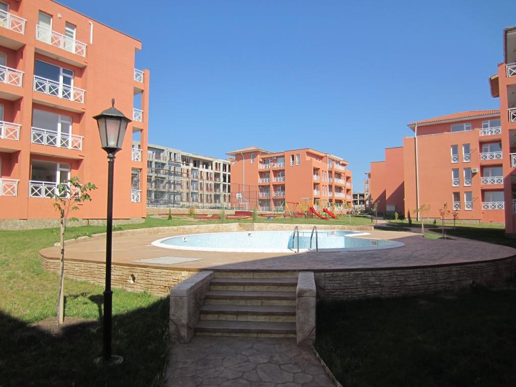 Pool_AR39.JPG